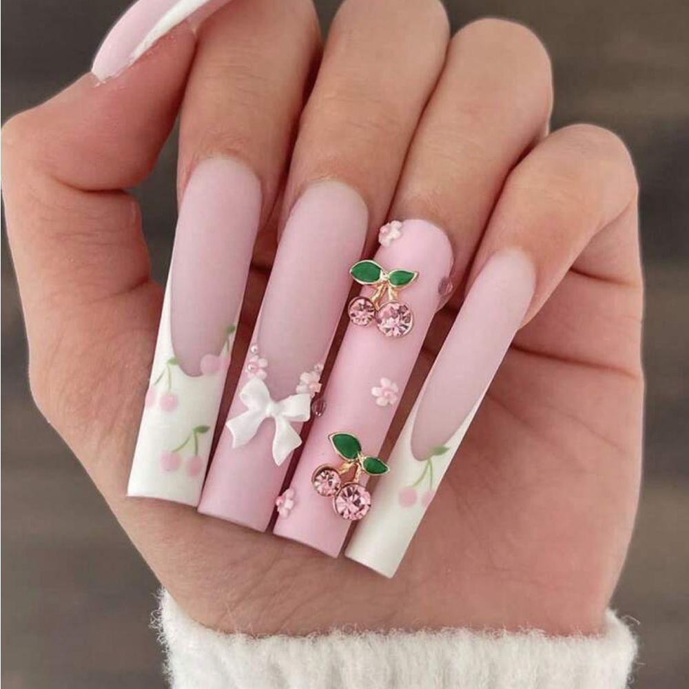 24pc Nail Set 💅